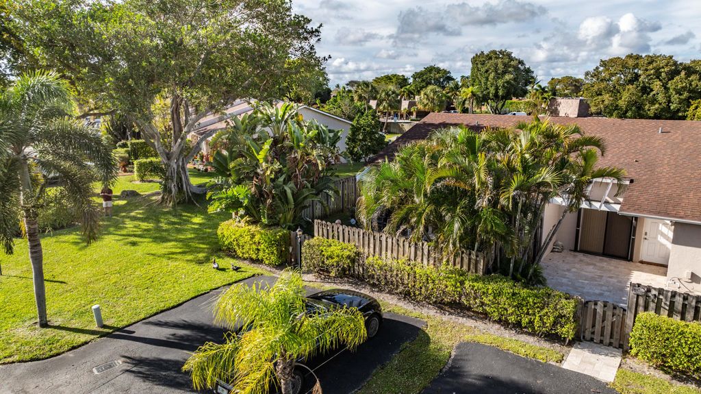 Photo of 1021 NW 53rd Street, Deerfield Beach, FL 33064 (MLS # R10958372)