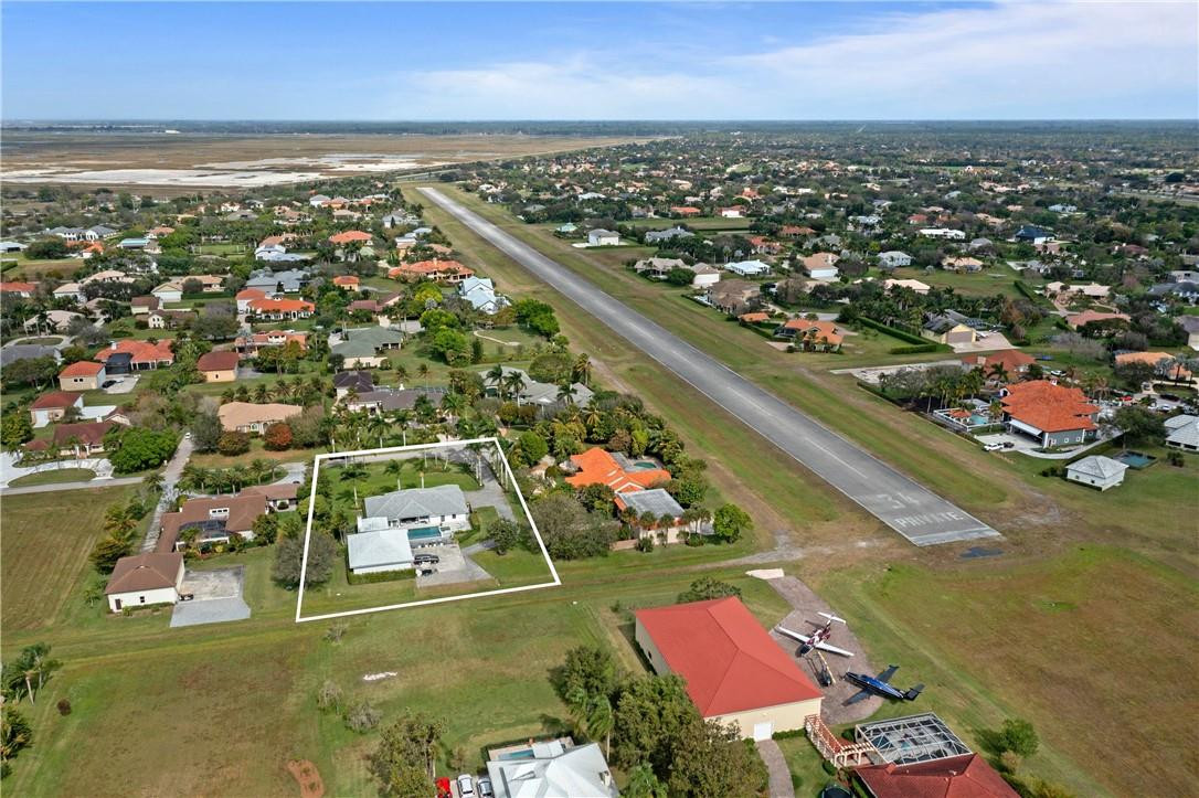 WELLINGTON AERO CLUB - Residential