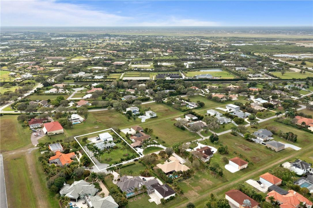 WELLINGTON AERO CLUB - Residential