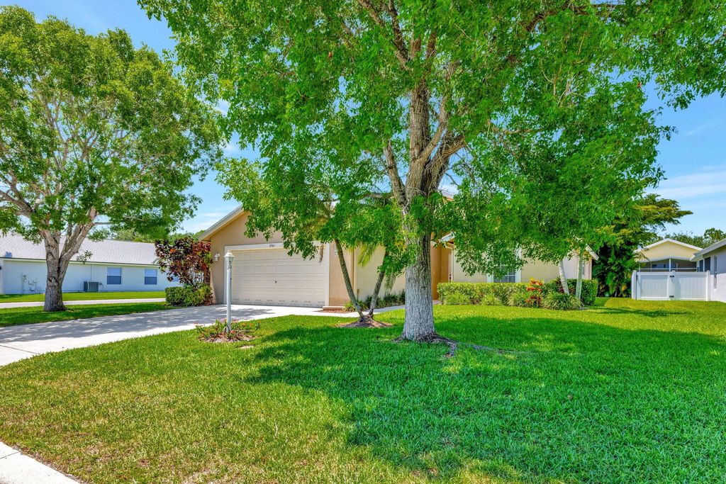 Photo of 2761 SW Riviera Road, Stuart, FL 34997 (MLS # R10992357)