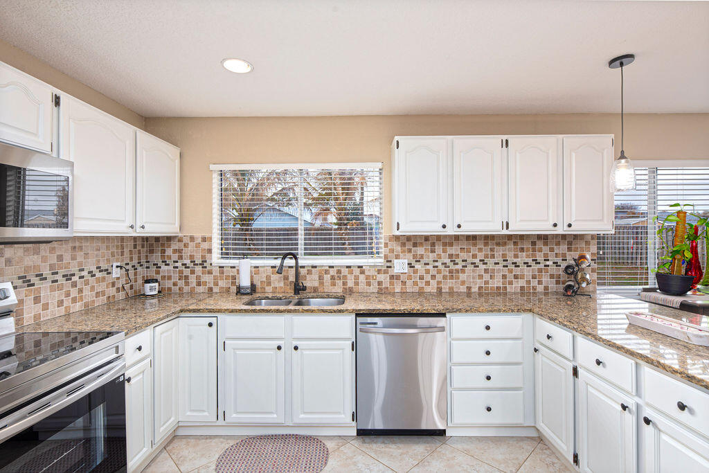 PORT ST LUCIE SECTION 18 - Residential