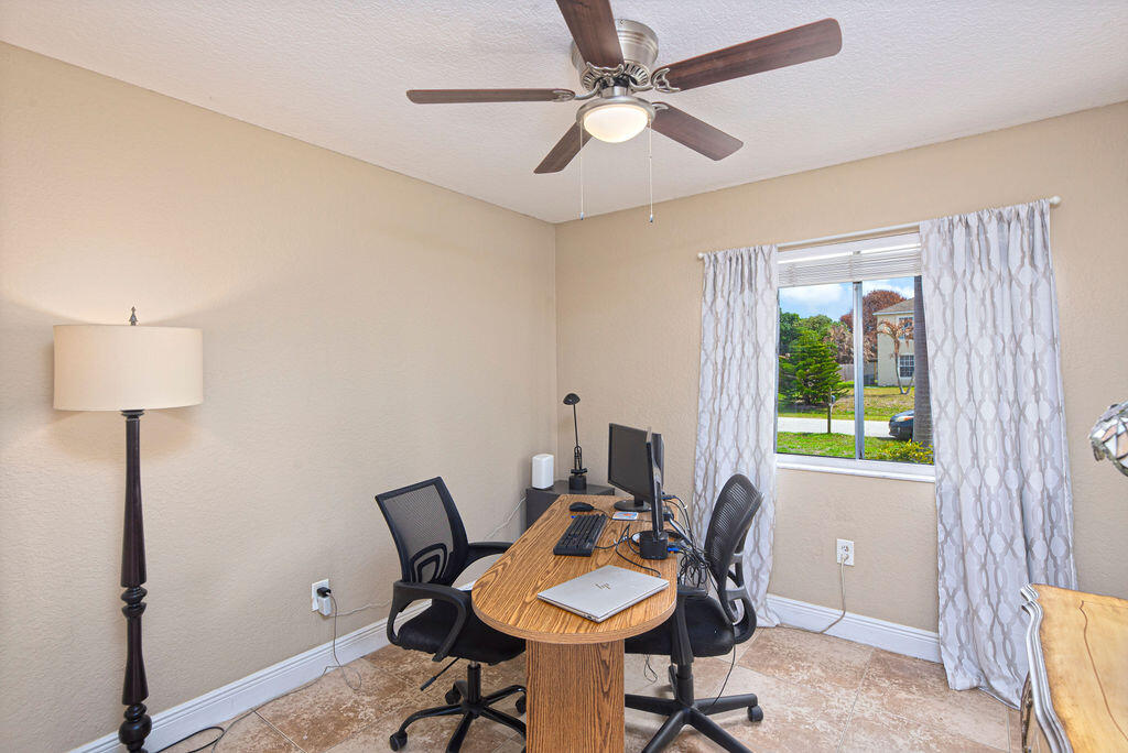 PORT ST LUCIE SECTION 18 - Residential