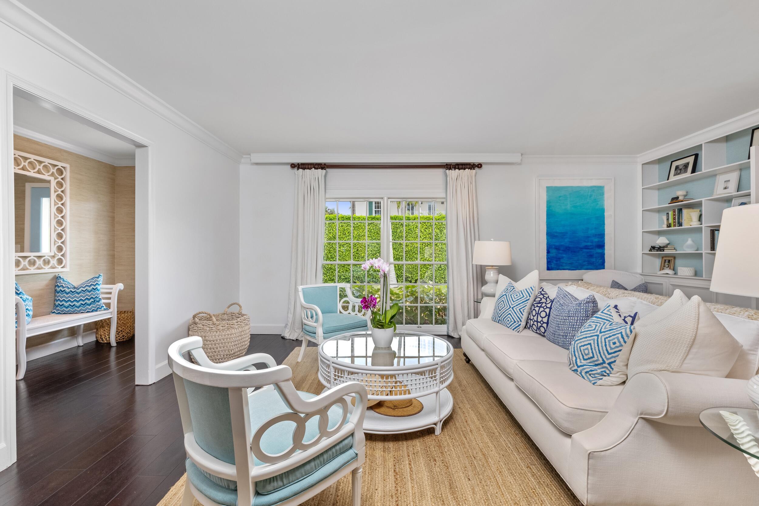 JAMAICA LANE IN - Residential