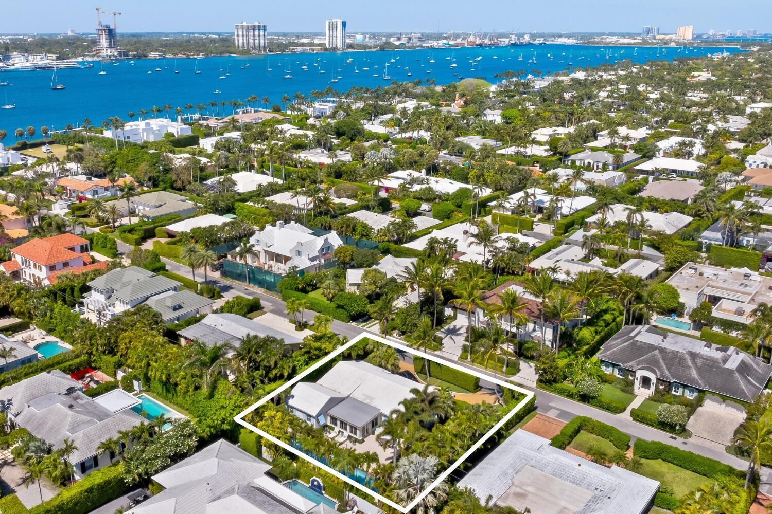 JAMAICA LANE IN - Residential