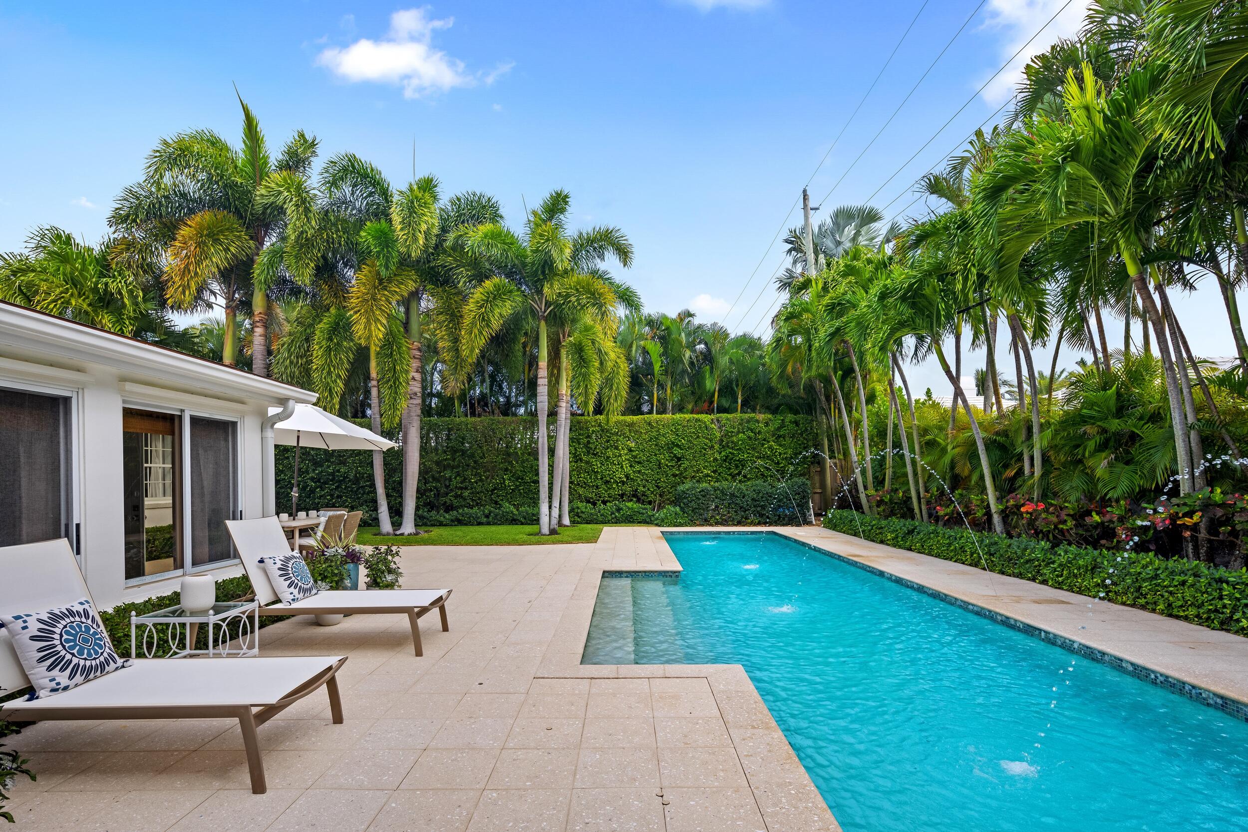 JAMAICA LANE IN - Residential