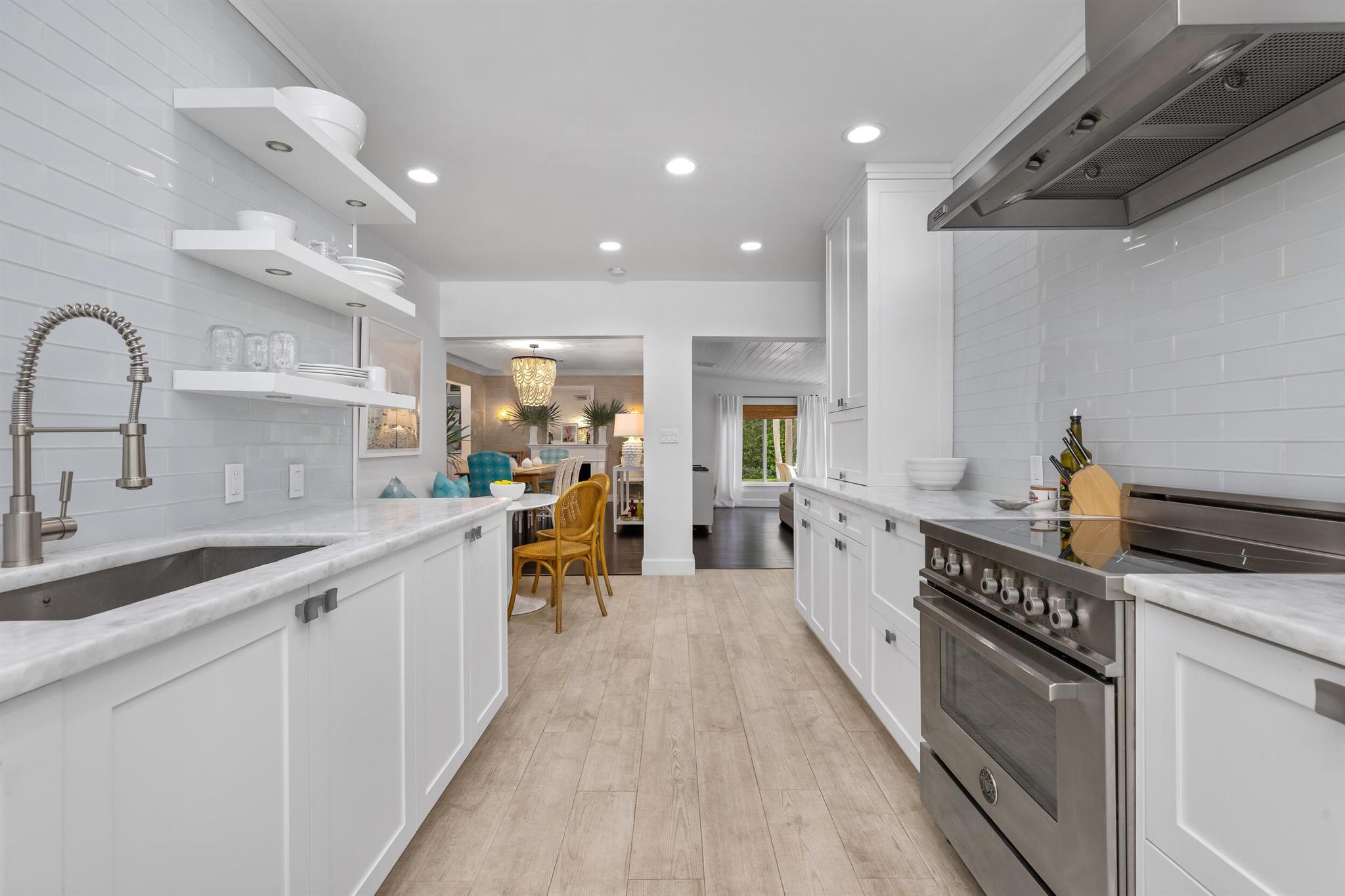 JAMAICA LANE IN - Residential