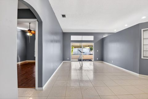 Tiny photo for 6778 Las Colinas Street, Lake Worth, FL 33463 (MLS # R11167067)