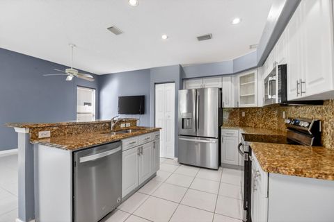 Tiny photo for 6778 Las Colinas Street, Lake Worth, FL 33463 (MLS # R11167067)