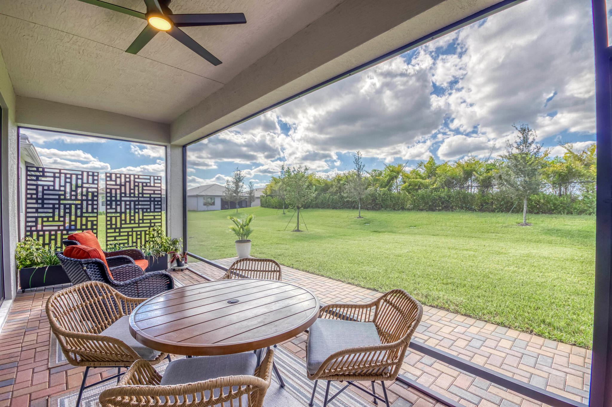 Valencia Walk at Riverlan - Residential