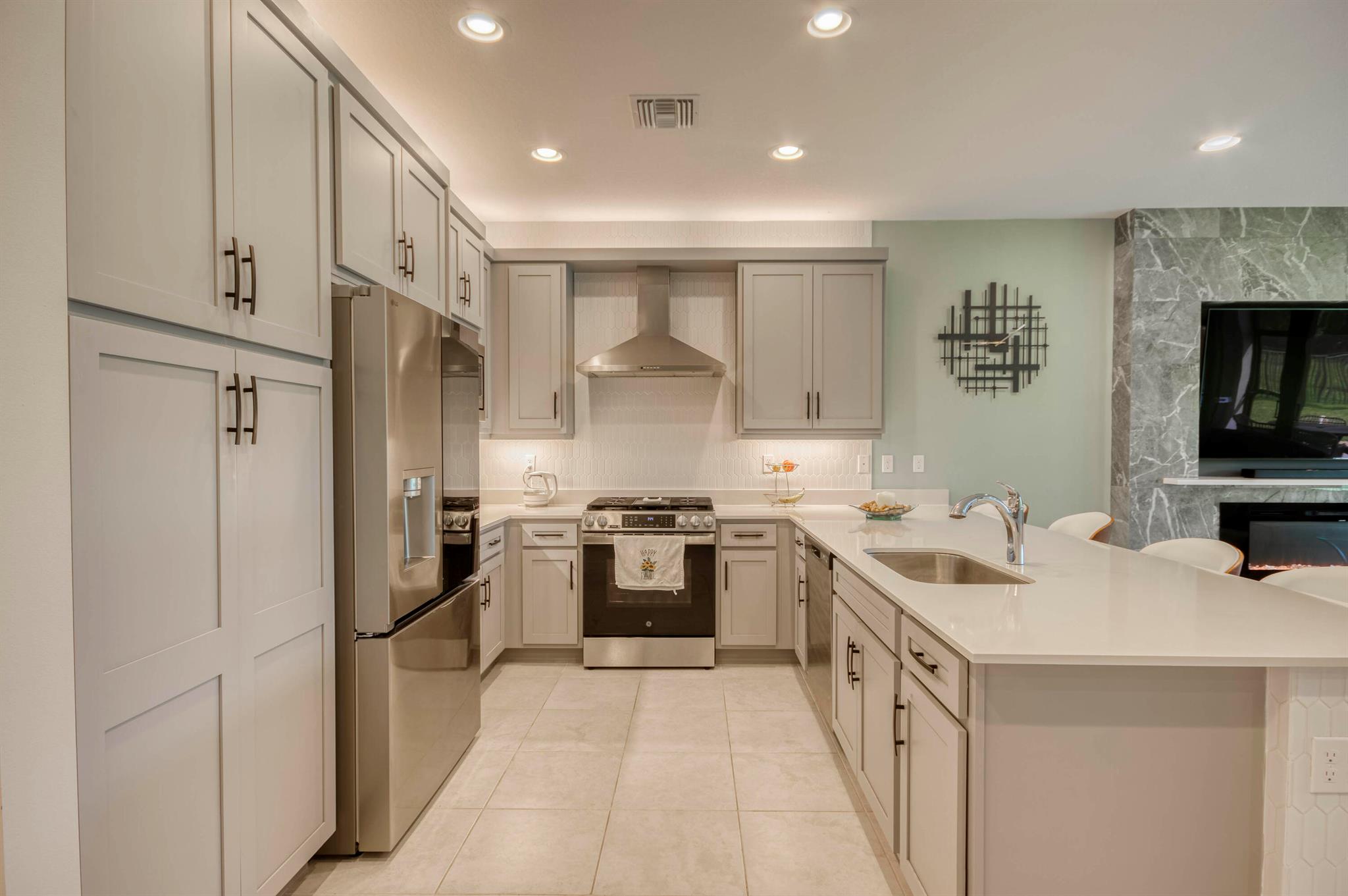 Valencia Walk at Riverlan - Residential