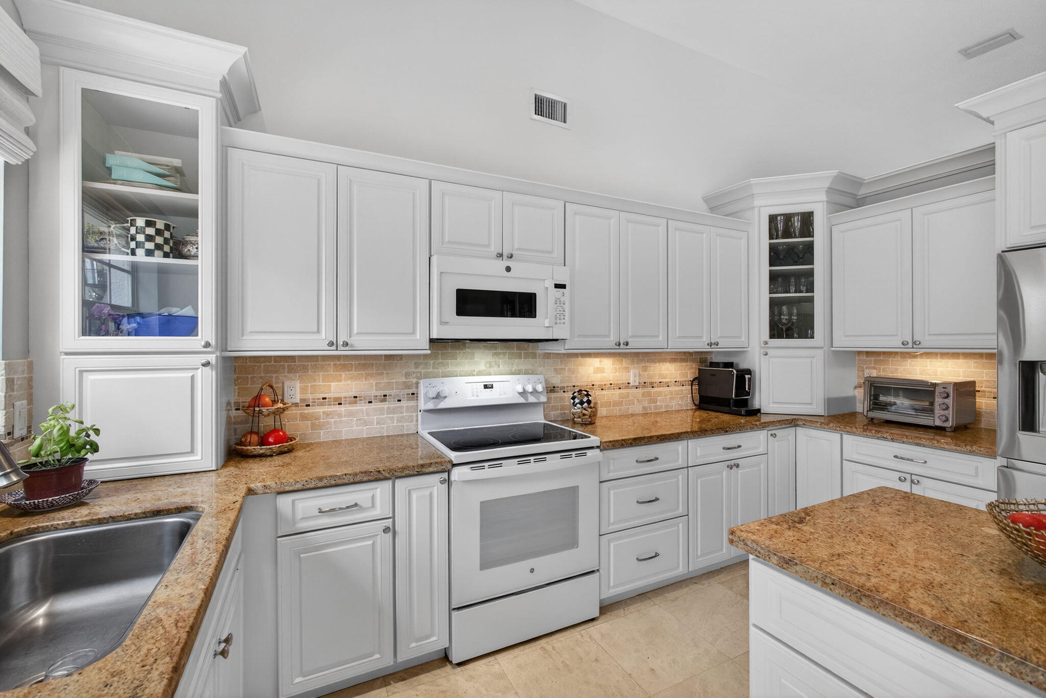 RYDER CUP BLVD & AVENUE OF THE MASTERS - Residential Lease