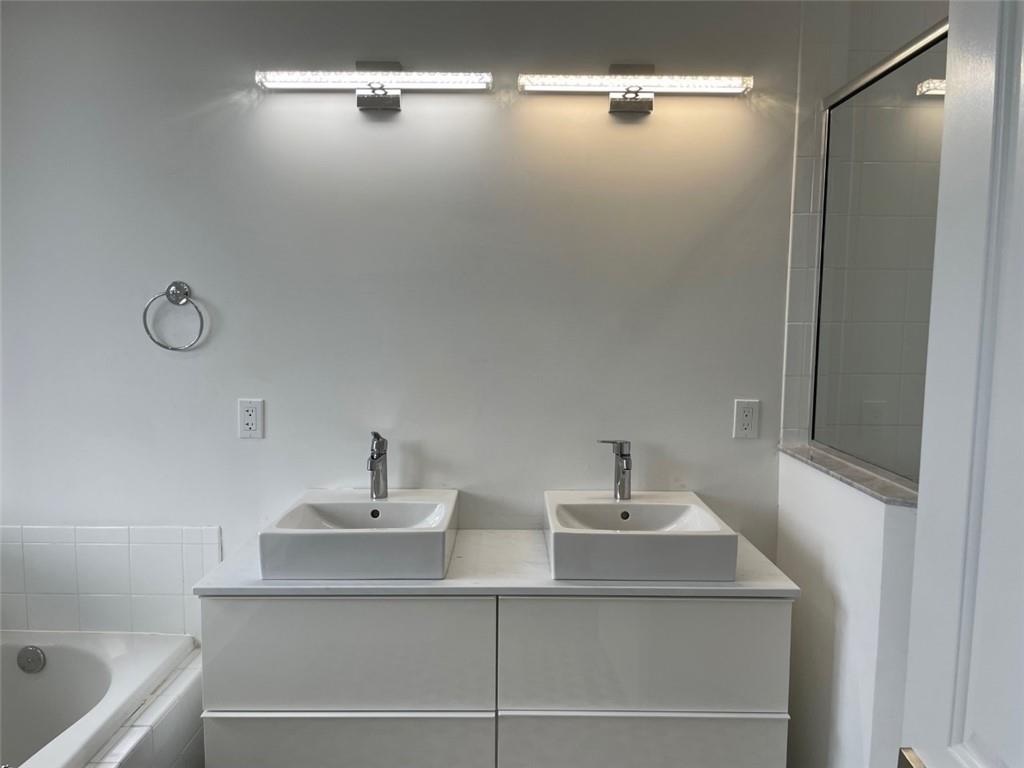 Atlantic East - Residential
