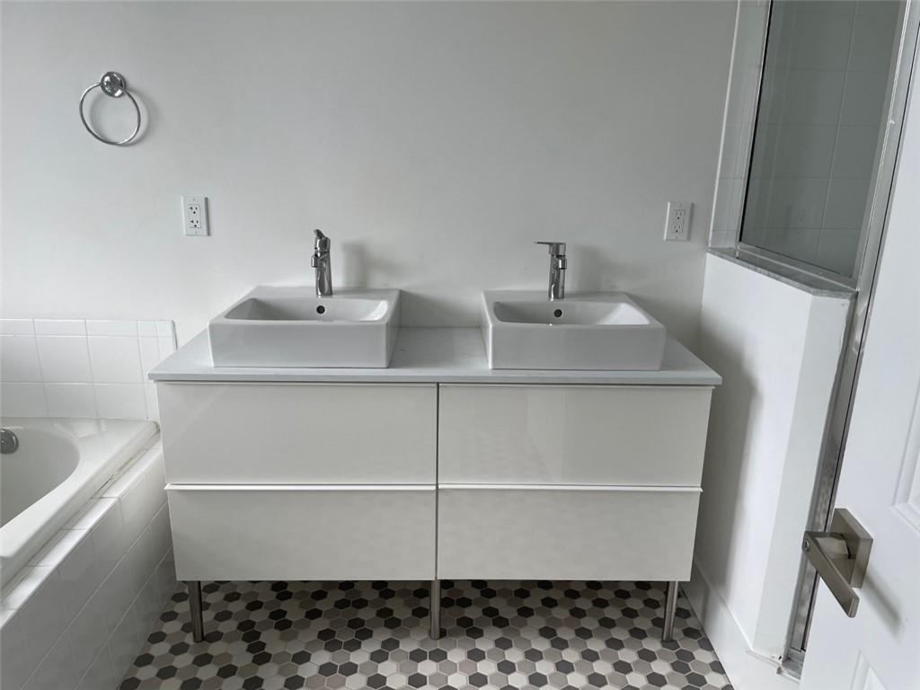 Atlantic East - Residential