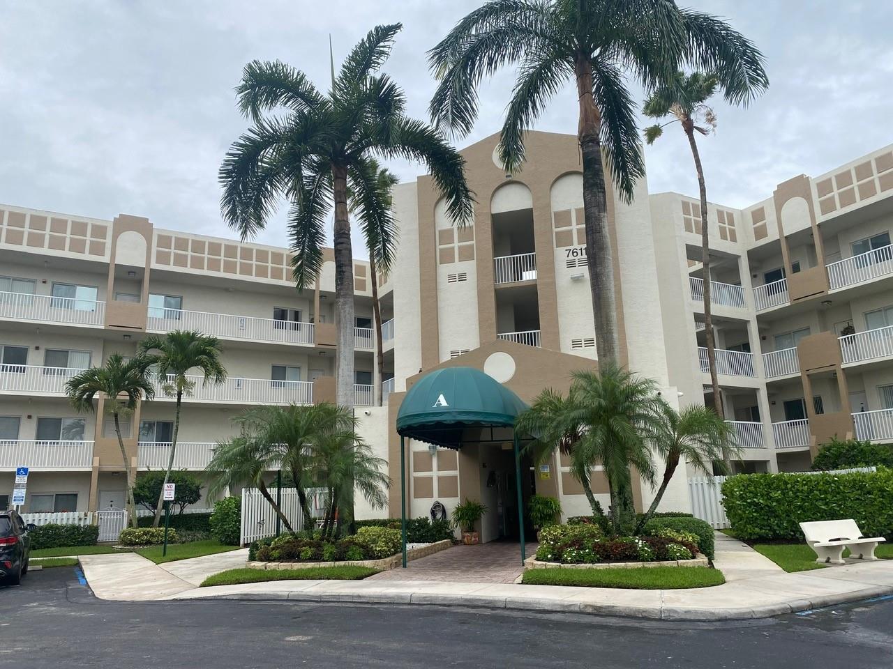 SOUTHAMPTON-Kings Point, Guard gated community entrance. Amazing WATERFRONT view in this FIRST-FLOOR unit THAT ALSO ALLOWS PETS W/RESTRICTIONS. A white fenced and gated courtyard before you enter the spacious and beautifully kept 2/2 CONDO. (Available Furnished or Unfurnished) GORGEOUS new tiled floors throughout living room, kitchen, hallways, and bathrooms. Bedrooms are wood floors. Plantation Shutter treatments on sliding door in breakfast room facing courtyard. Spacious white kitchen with granite counters. Crown molding, Paddle fans, split bedrooms, full size Washer and Dryer in unit. Also newly TILED waterfront screened patio. Deed is paid in full. KINGS POINT has a Theater, shows & tons of amenities awaiting you in the Club house & so much more to enjoy your GOLDEN YEARS IN STYLE...