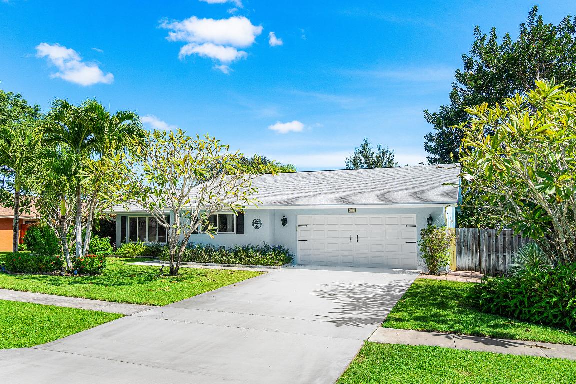 1108 Petrel Road