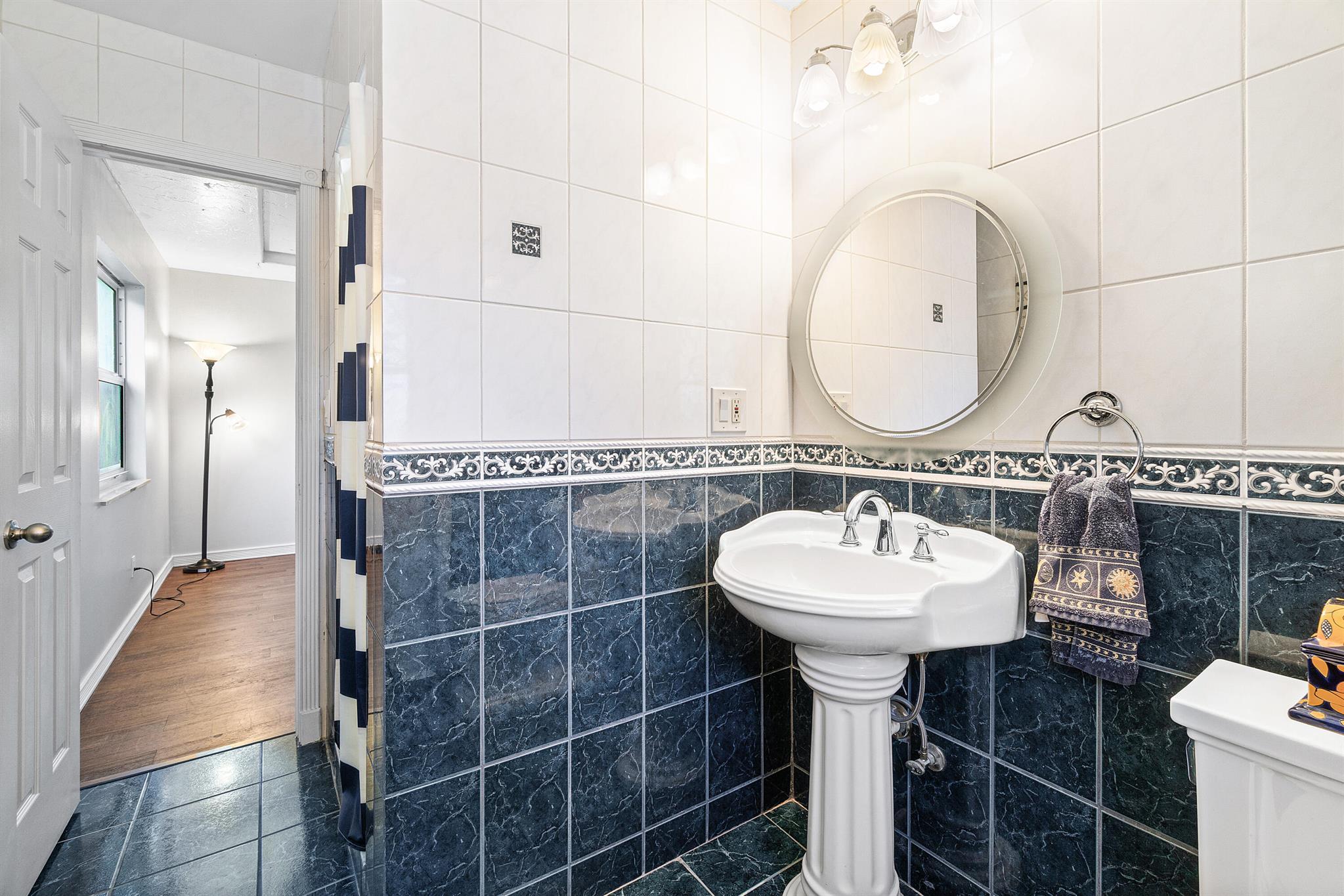 EASTWOOD OF WELLINGTON - Residential