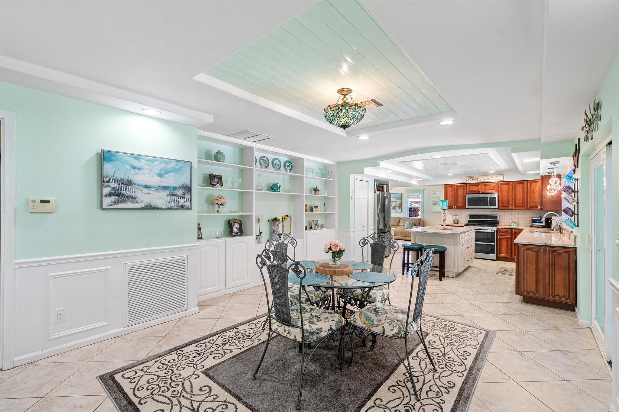 EASTWOOD OF WELLINGTON - Residential