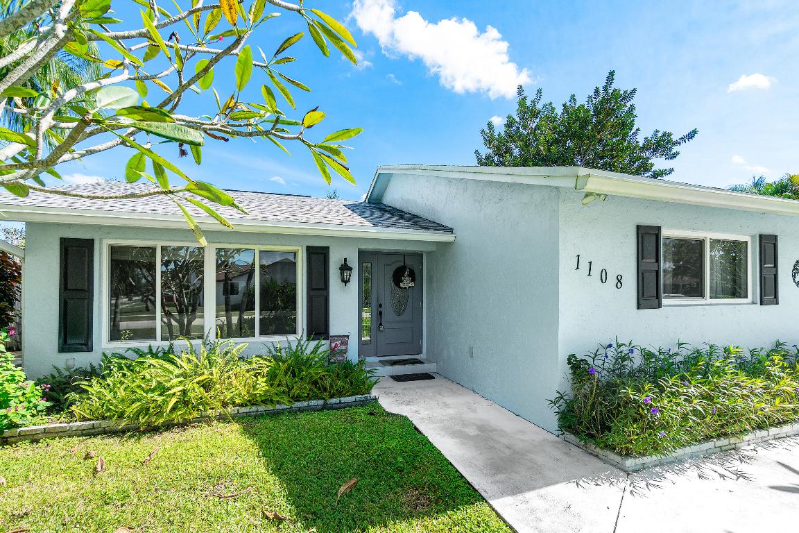 1108 Petrel Road