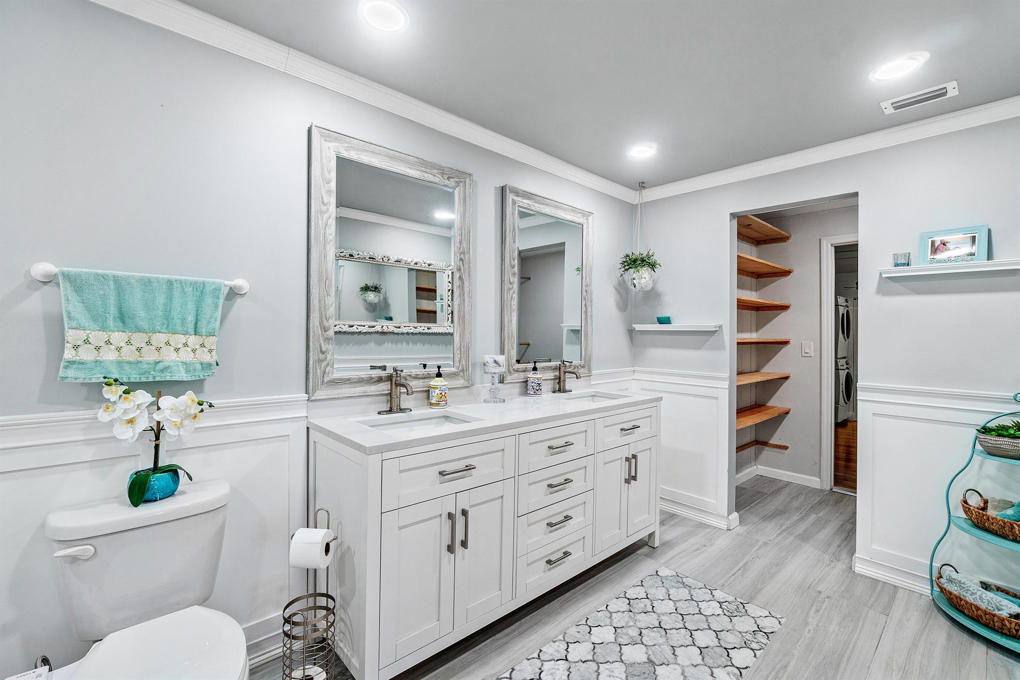 EASTWOOD OF WELLINGTON - Residential