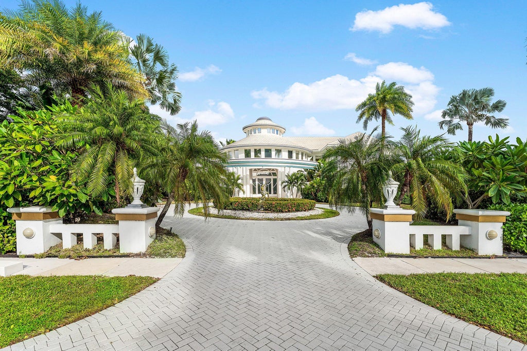 Photo of 16740 Echo Hollow Circle, Delray Beach, FL 33484 (MLS # B26091985)