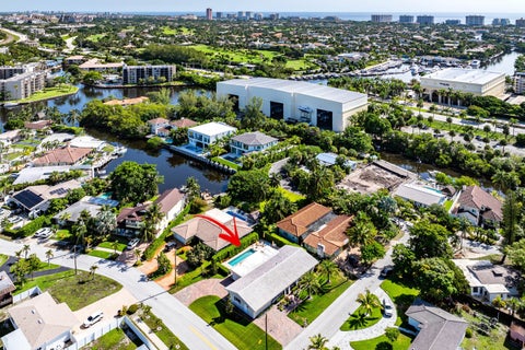 Tiny photo for 865 NE 5th Street, Deerfield Beach, FL 33441 (MLS # B26000495)