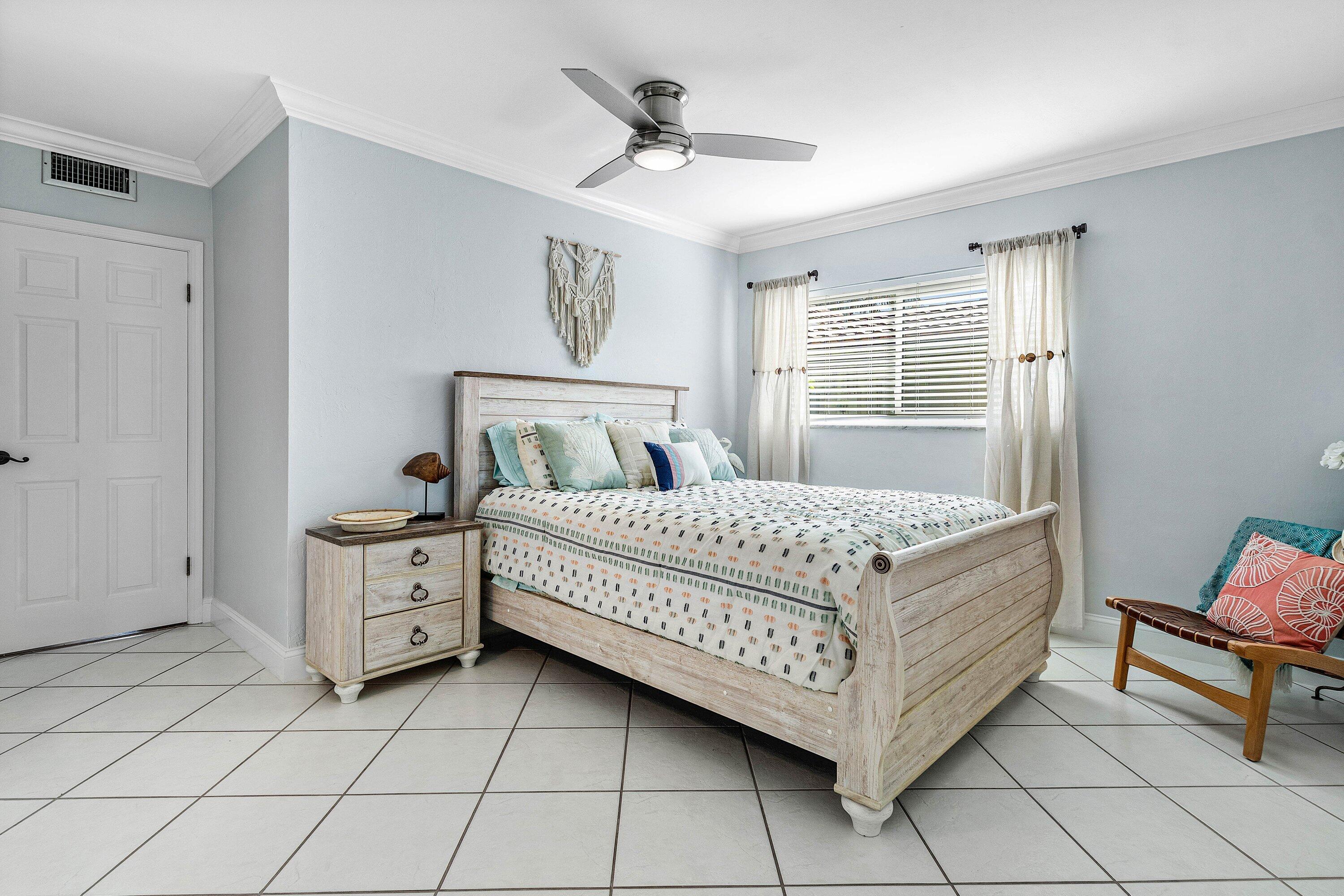 HILLSBORO HEIGHTS - Residential