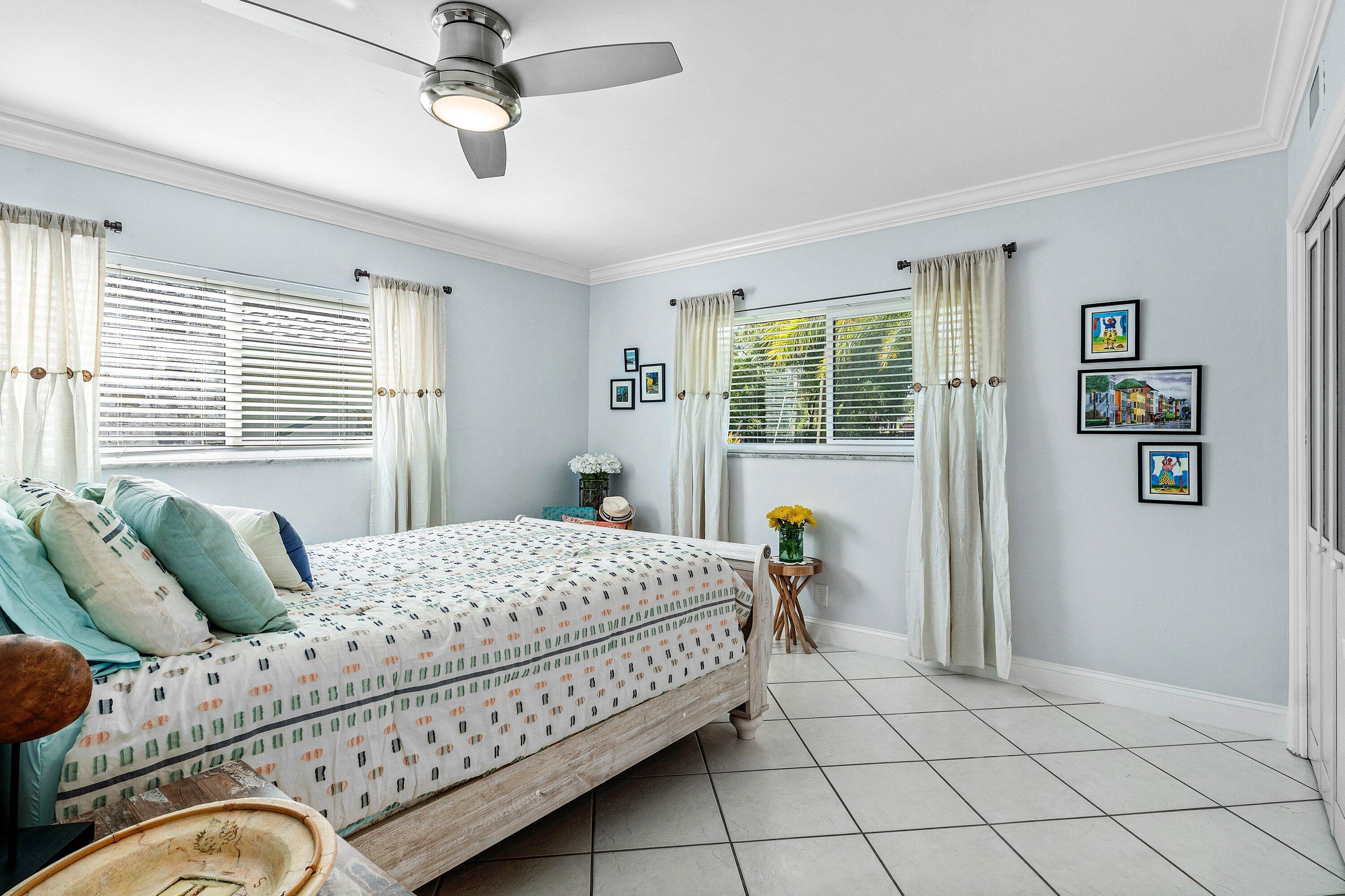 HILLSBORO HEIGHTS - Residential