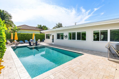 Tiny photo for 865 NE 5th Street, Deerfield Beach, FL 33441 (MLS # B26000495)