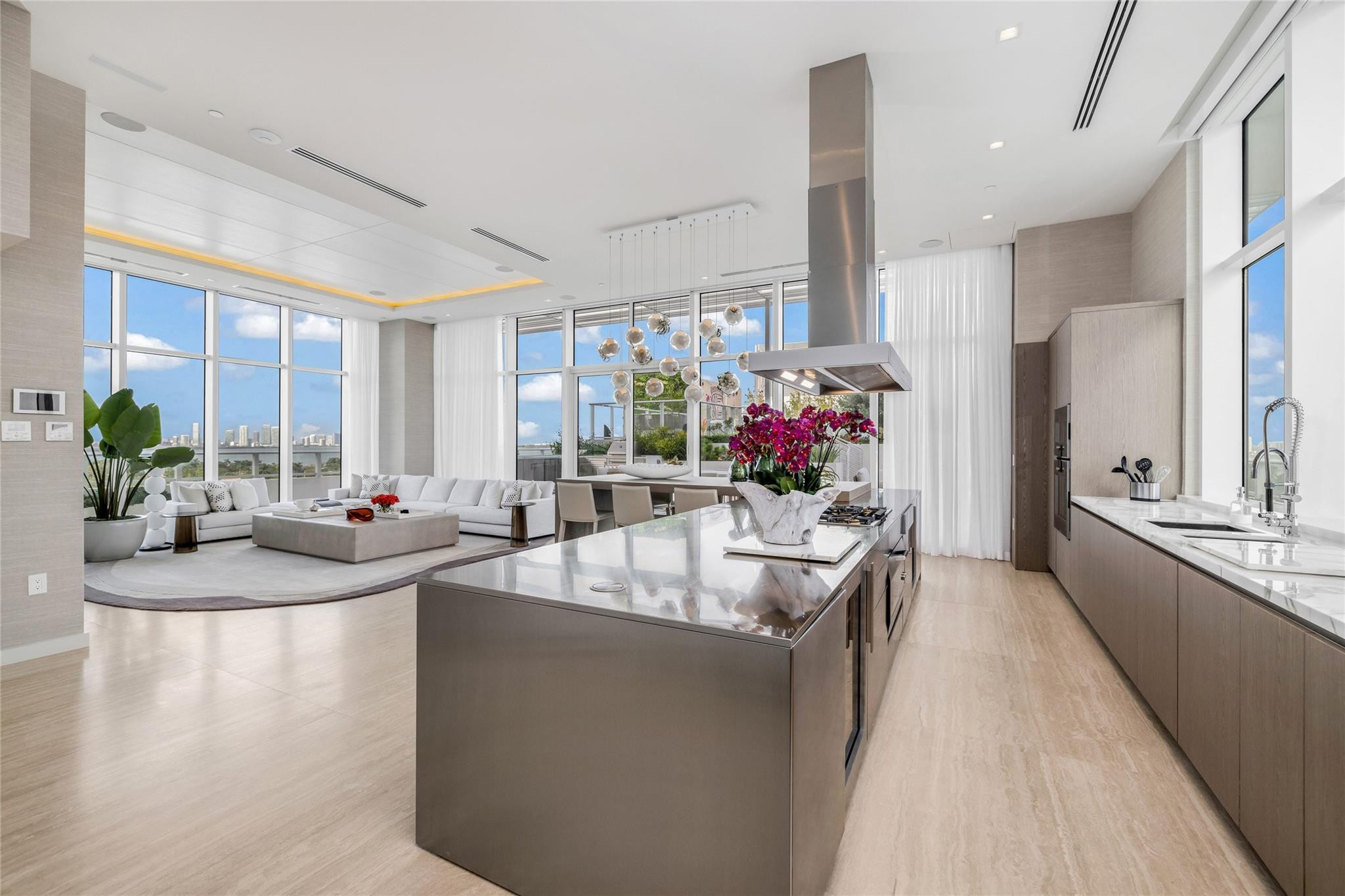 Ritz Carlton Residences - Residential