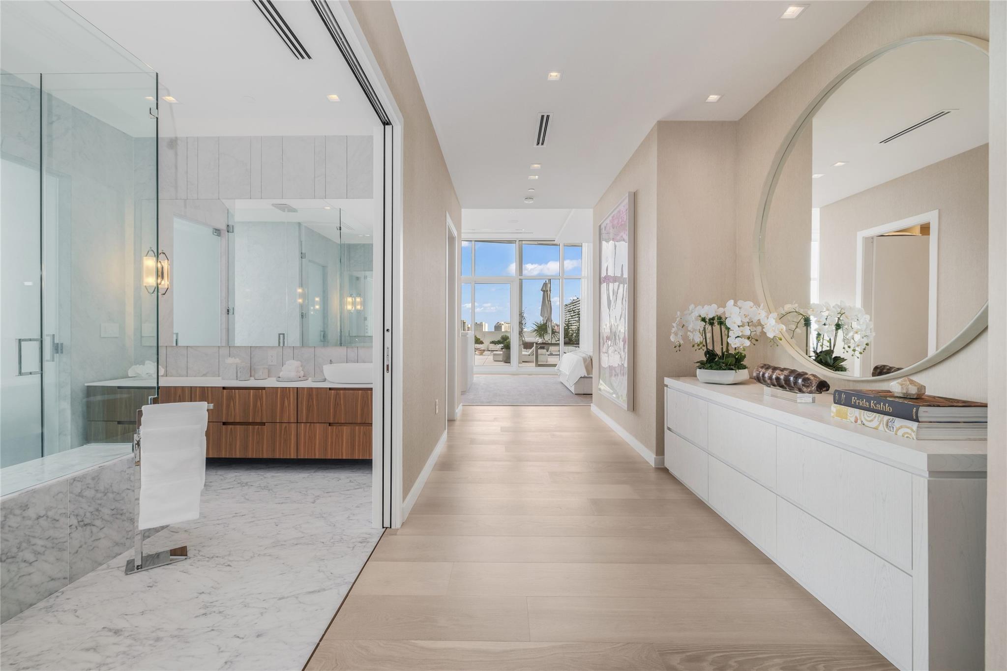 Ritz Carlton Residences - Residential