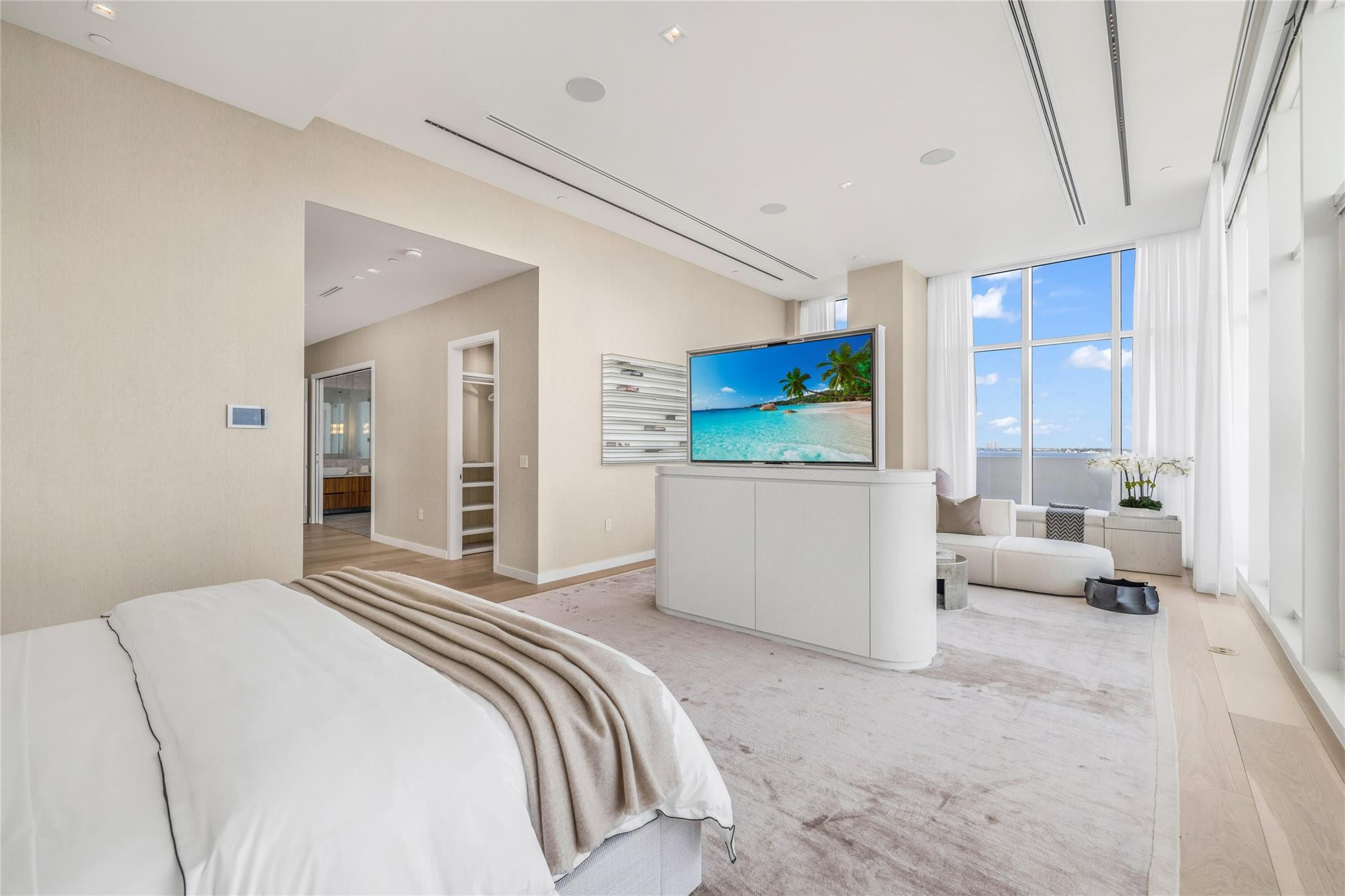 Ritz Carlton Residences - Residential