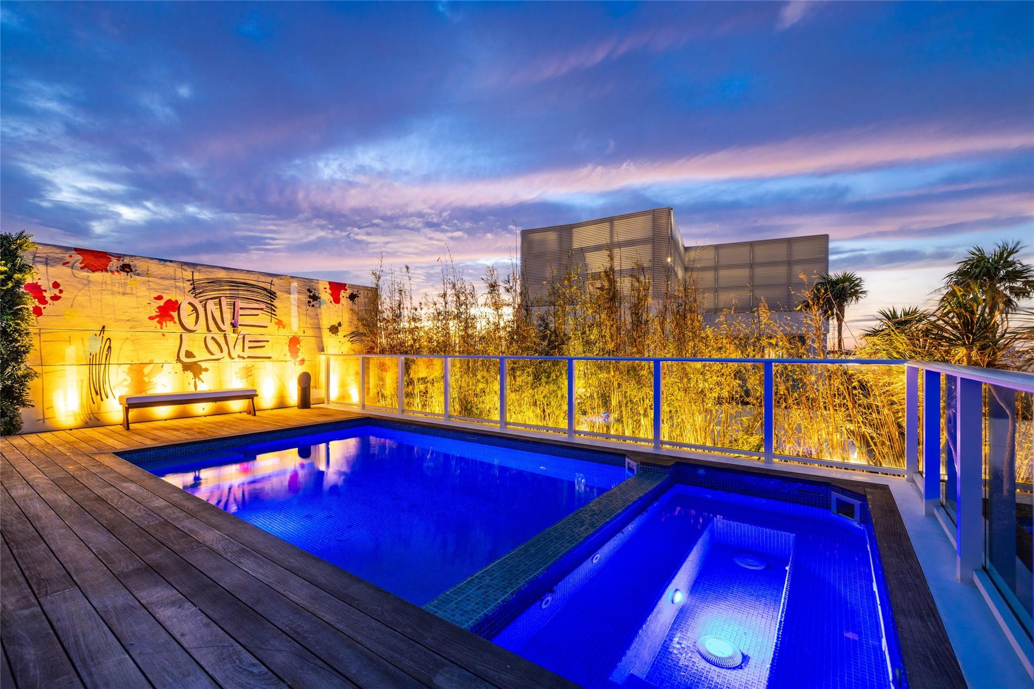 Ritz Carlton Residences - Residential