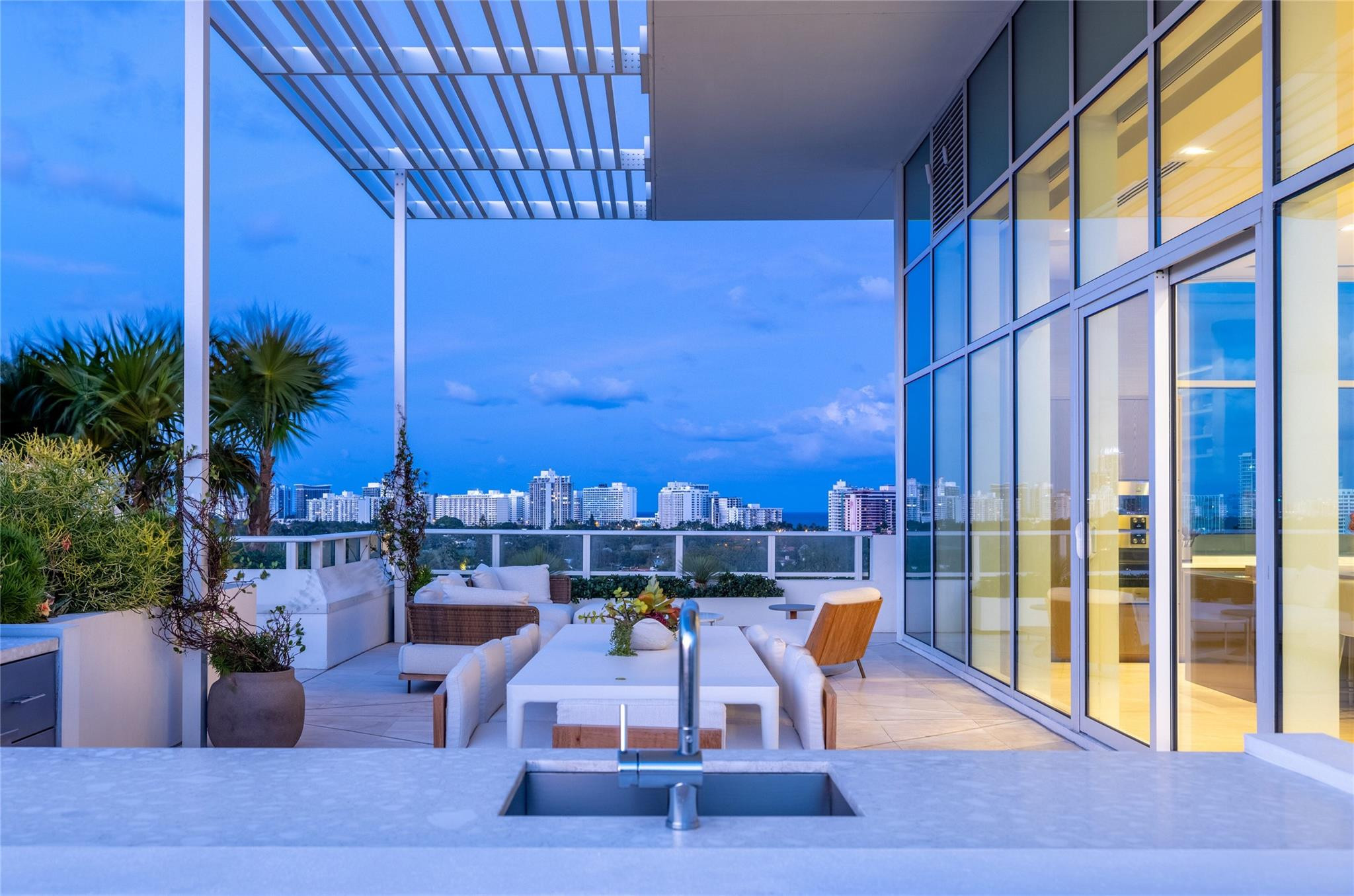 Ritz Carlton Residences - Residential