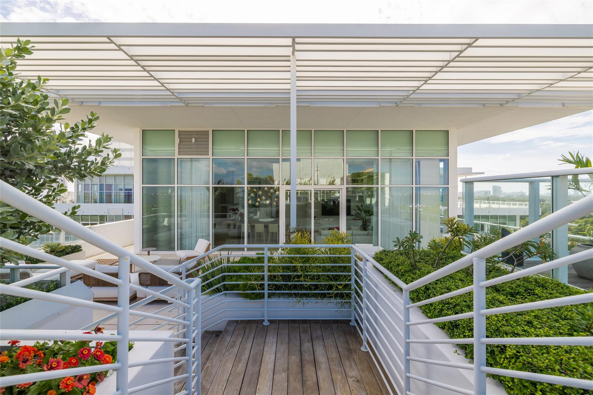 Ritz Carlton Residences - Residential