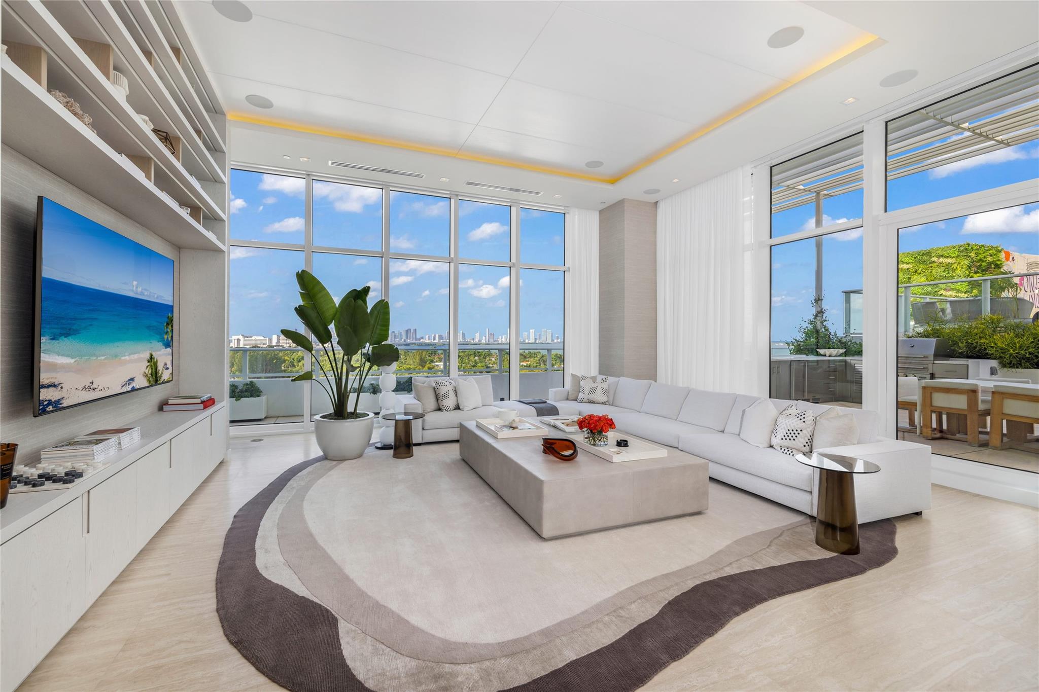 Ritz Carlton Residences - Residential