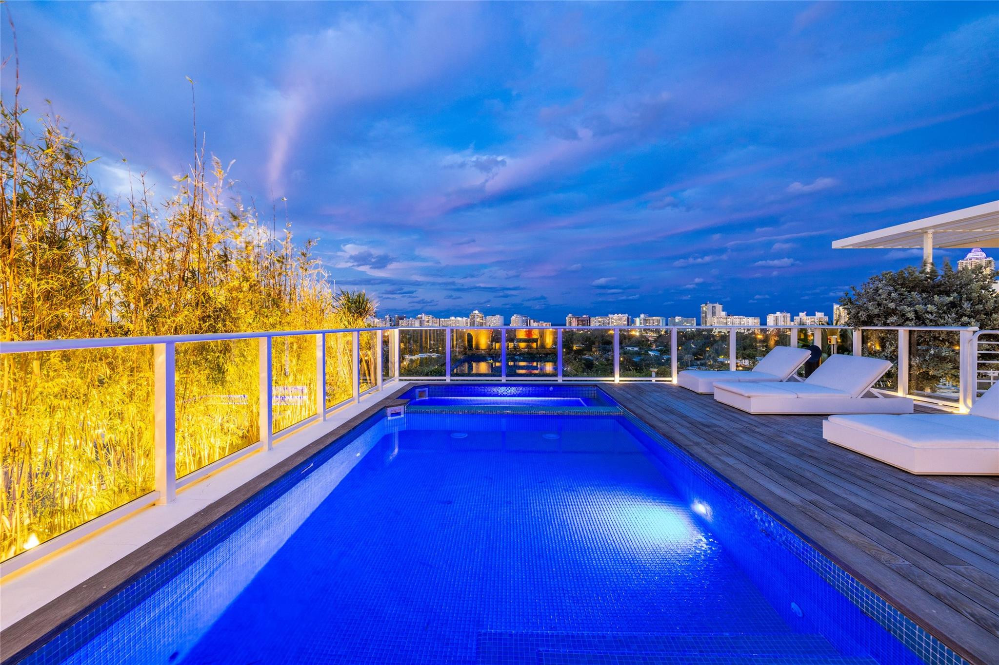 Ritz Carlton Residences - Residential