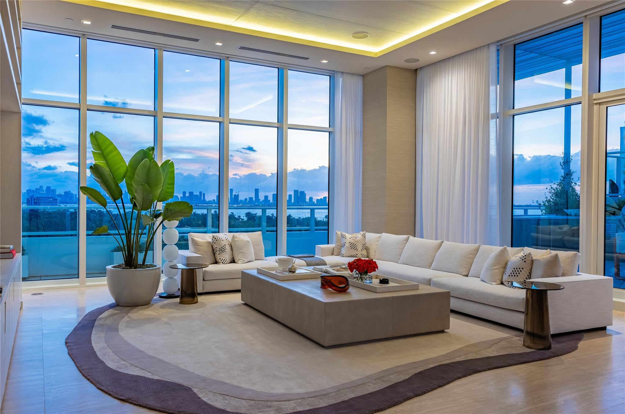 Ritz Carlton Residences - Residential