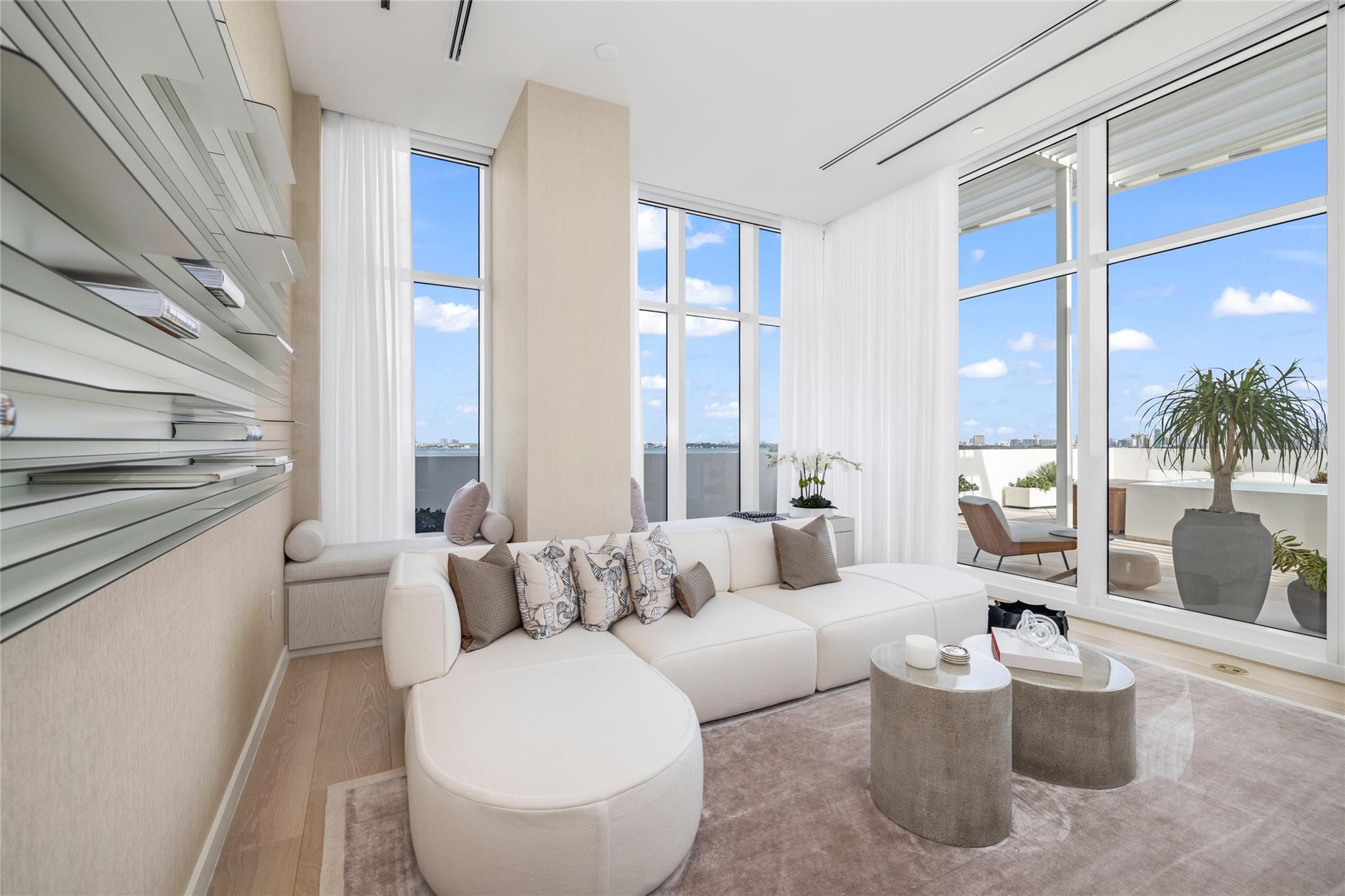 Ritz Carlton Residences - Residential