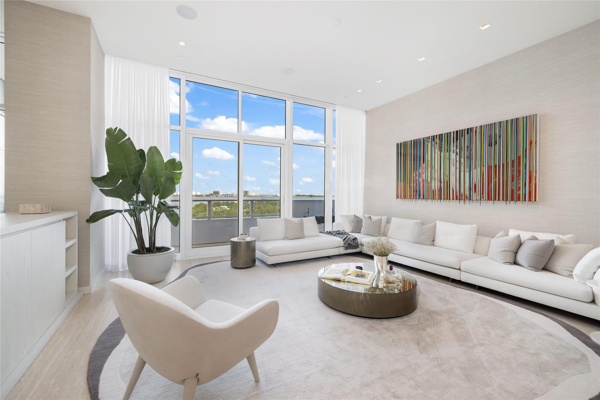 Ritz Carlton Residences - Residential