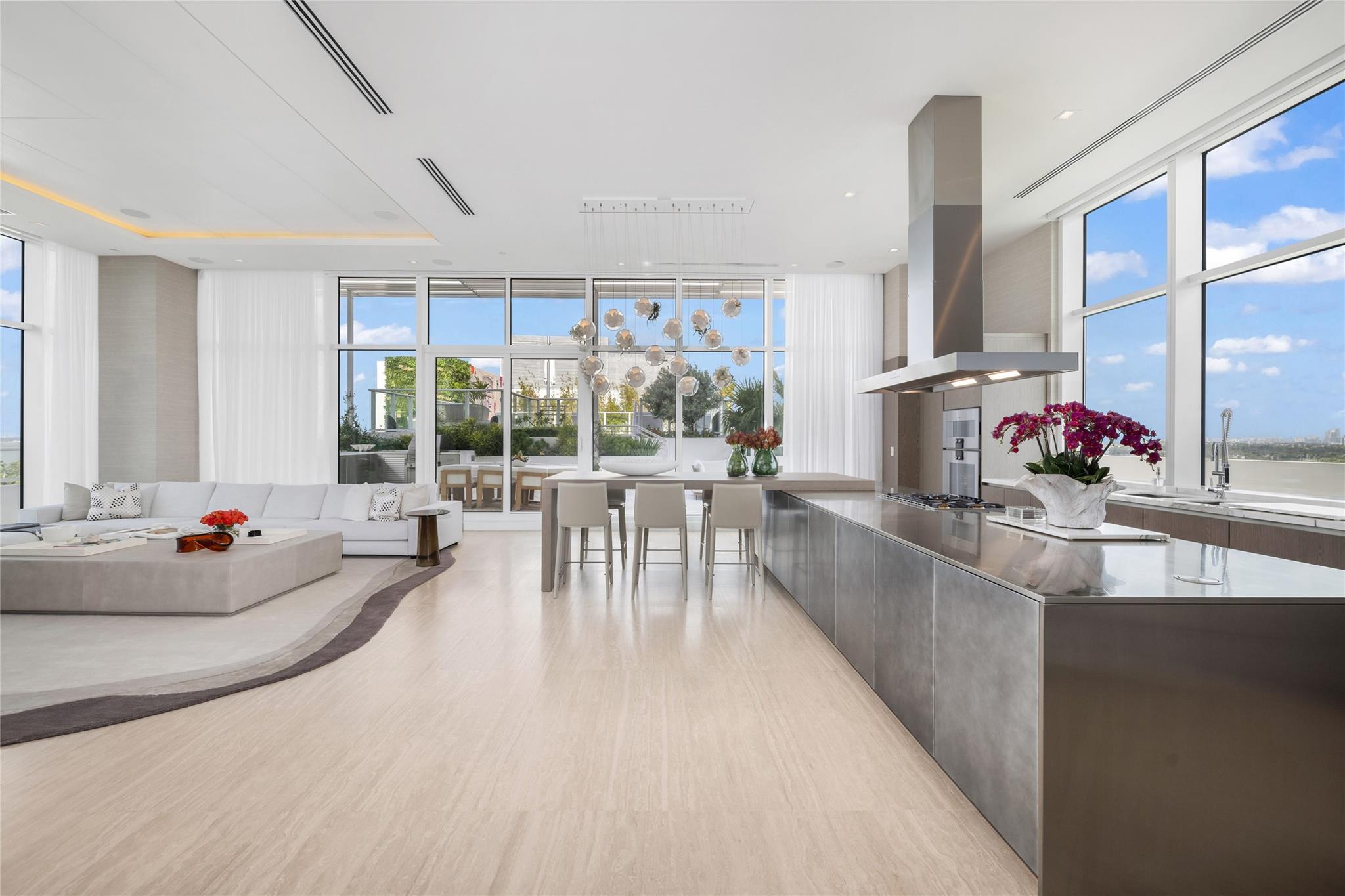 Ritz Carlton Residences - Residential