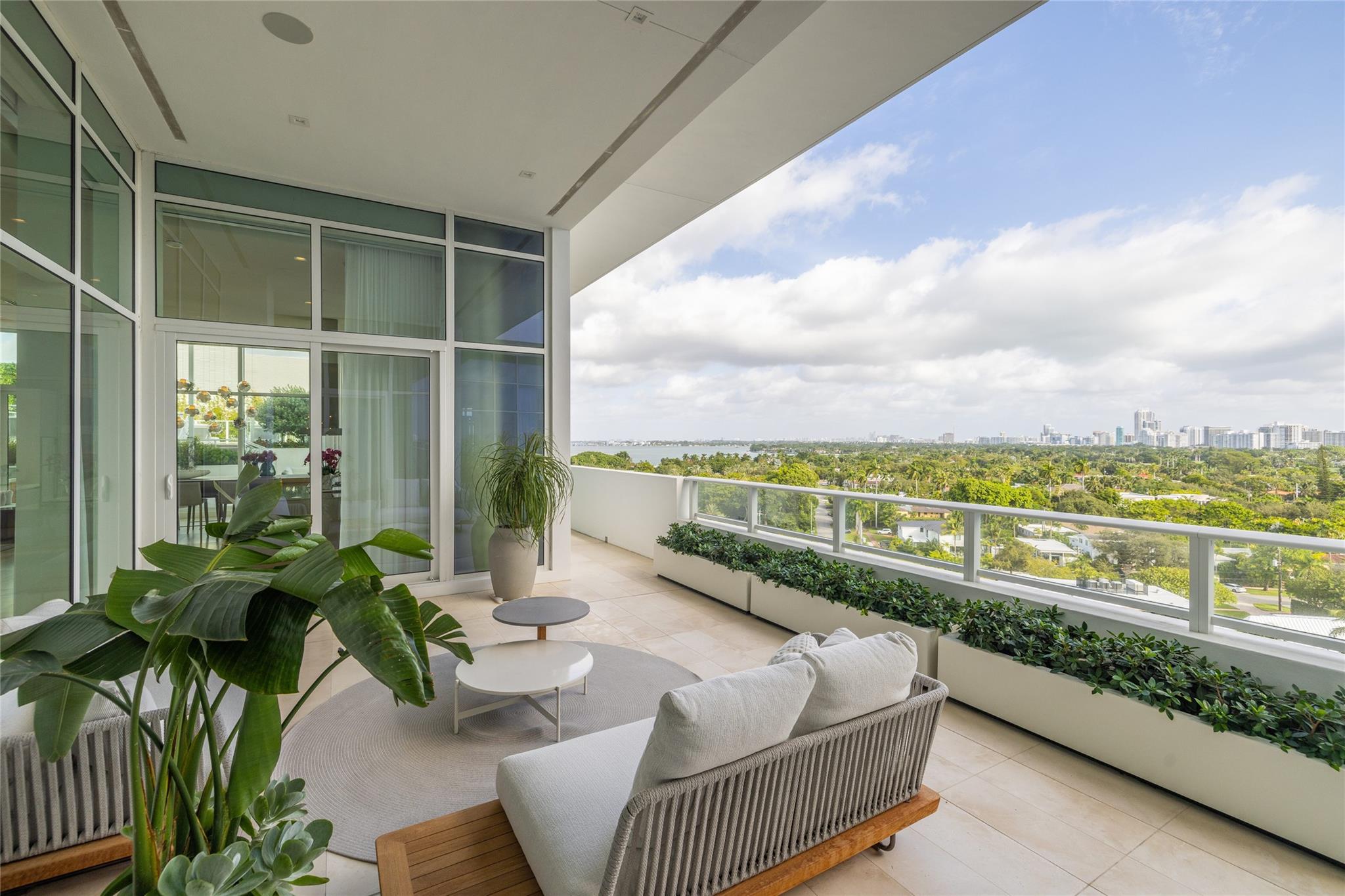 Ritz Carlton Residences - Residential