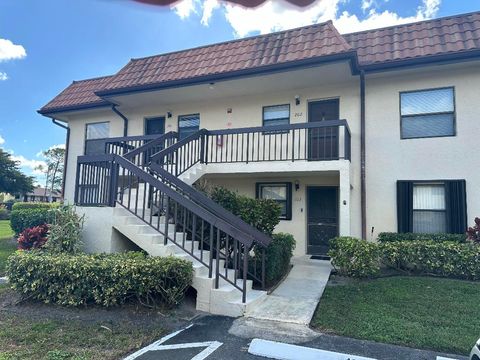 7094 Golf Colony Court 102 Lake Worth FL 33467