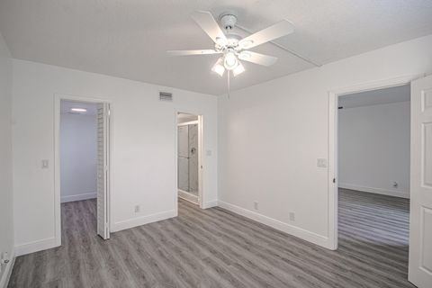 Tiny photo for 7094 Golf Colony Court #102, Lake Worth, FL 33467 (MLS # R11153458)