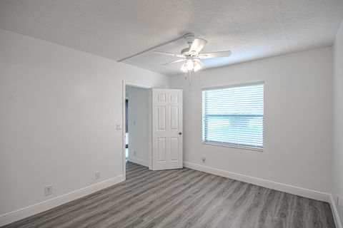 Tiny photo for 7094 Golf Colony Court #102, Lake Worth, FL 33467 (MLS # R11153458)