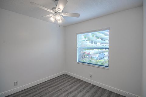 Tiny photo for 7094 Golf Colony Court #102, Lake Worth, FL 33467 (MLS # R11153458)