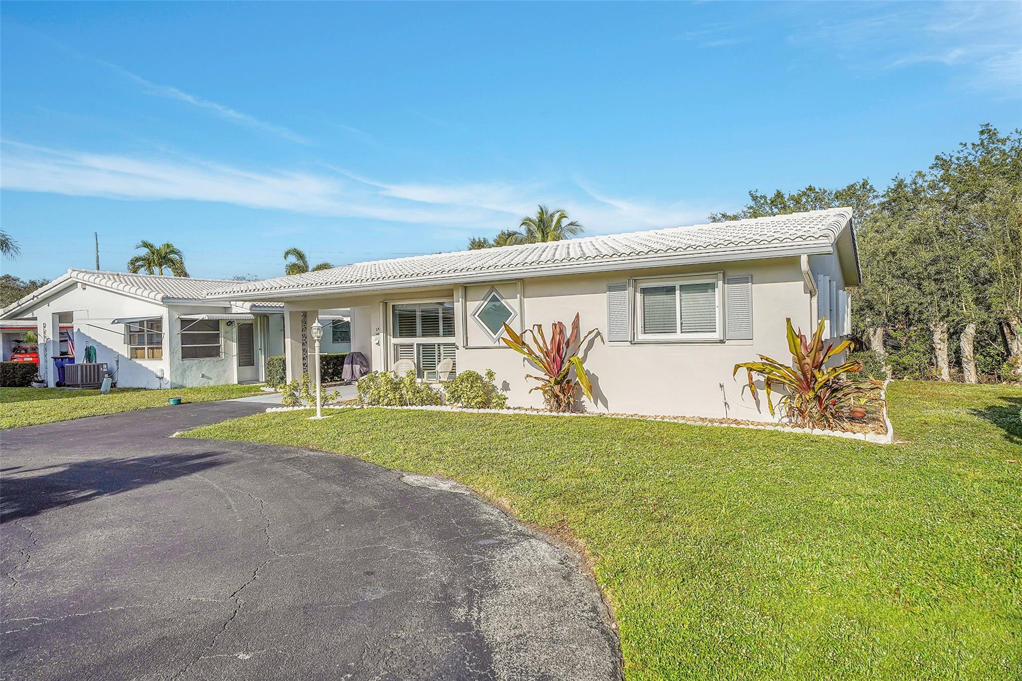 2403 Emerson Cir