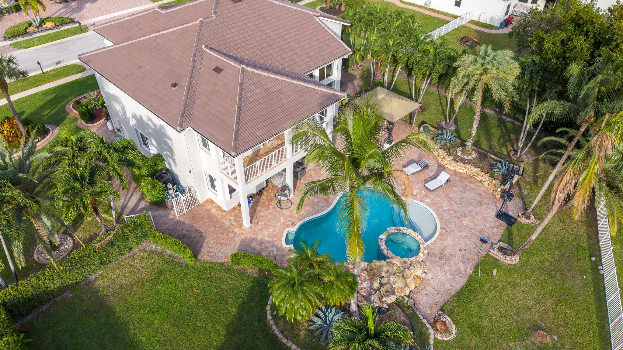 ISLES AT WELLINGTON 8 - Residential