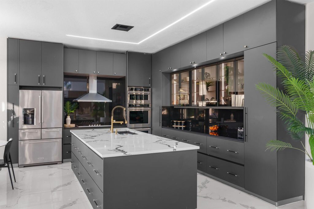 Photo of 11352 Regatta Lane, Wellington, FL 33449 (MLS # R11138704)