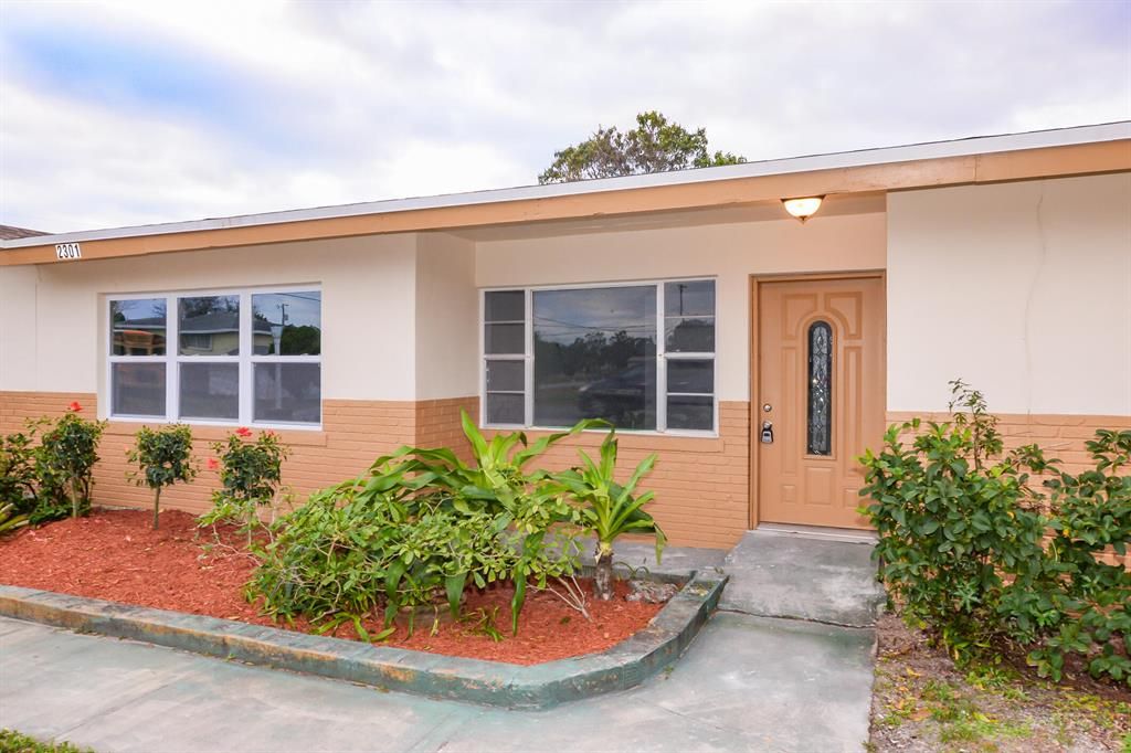 Photo of 2301 Juanita Avenue, Fort Pierce, FL 34946 (MLS # R10695328)