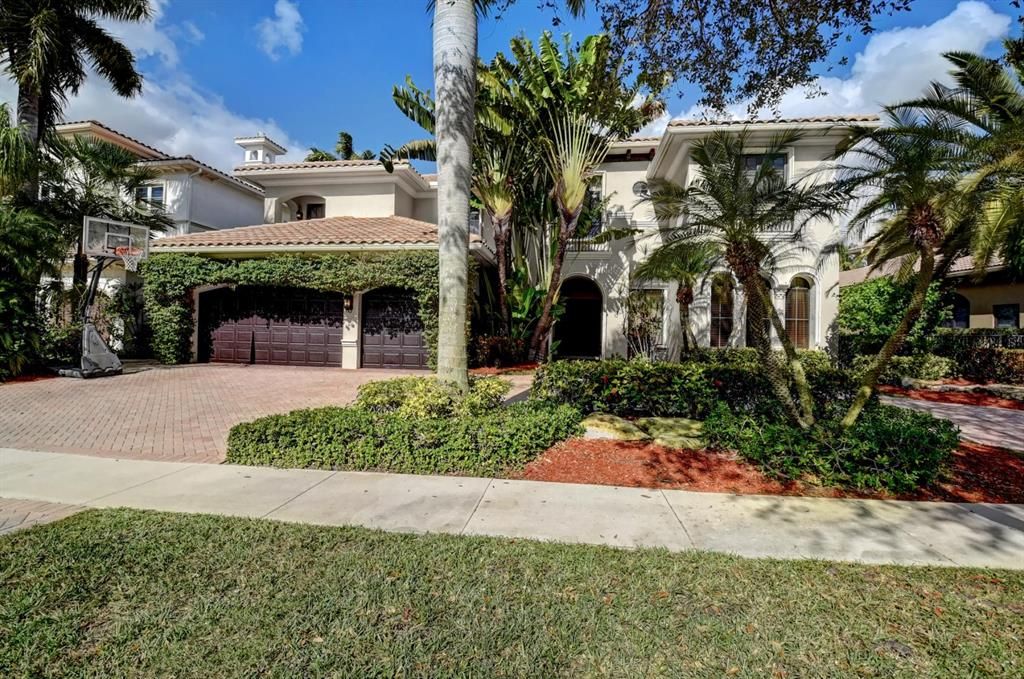 Photo of 9455 Bridgebrook Drive, Boca Raton, FL 33496 (MLS # R10680422)